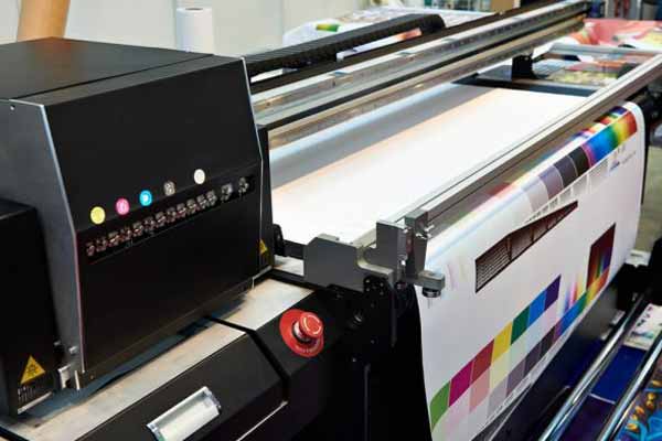 امروزه استفاده از چاپ پلات و لمینت به منظور چاپ یک طرح مقاوم در برابر عوامل محیطی، فشار‌ها و همچنین با کیفیت عالی با استقبال بسیاری مواجه شده است
